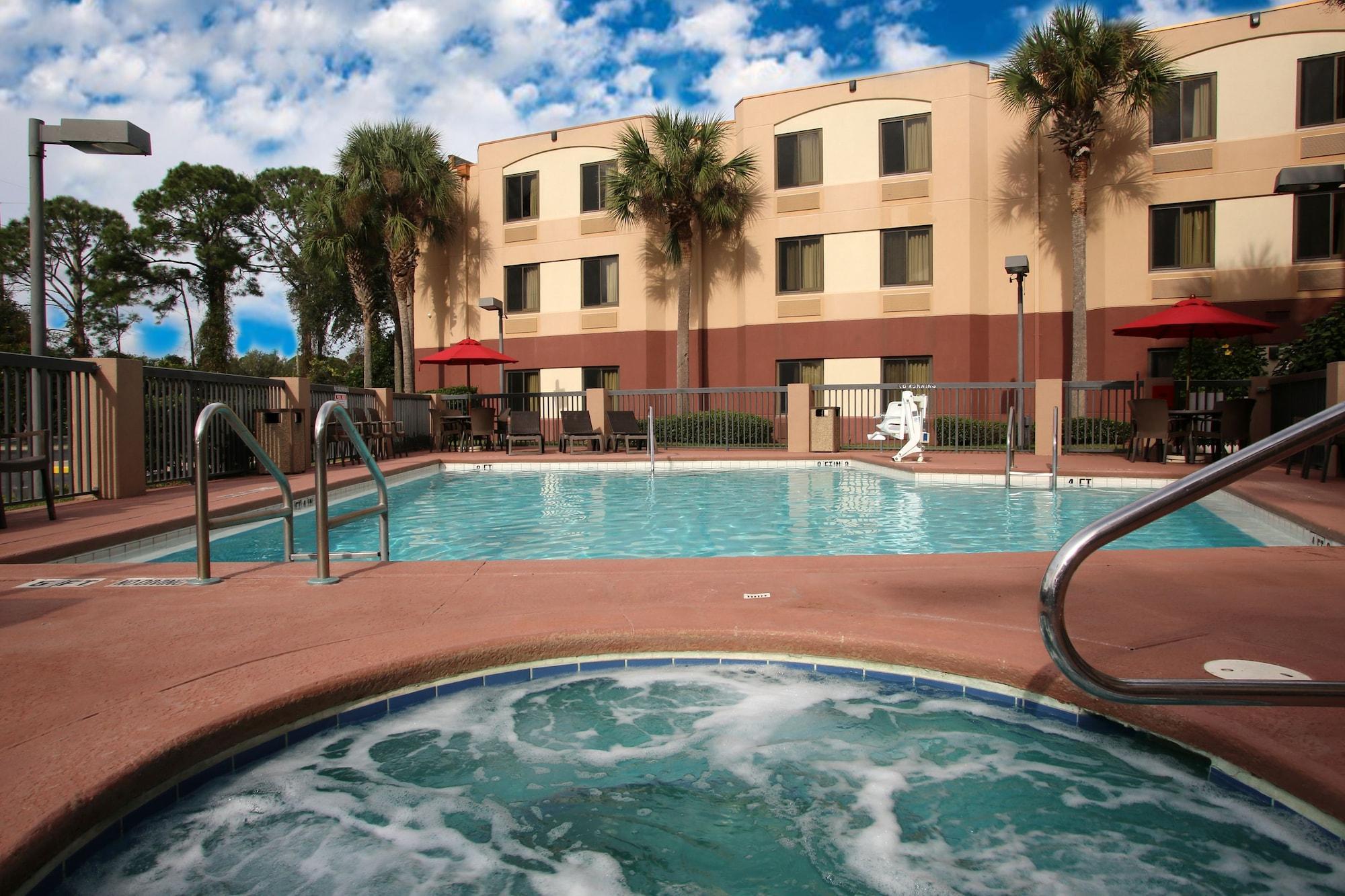 Red Roof Inn Plus+ Palm Coast Exterior photo